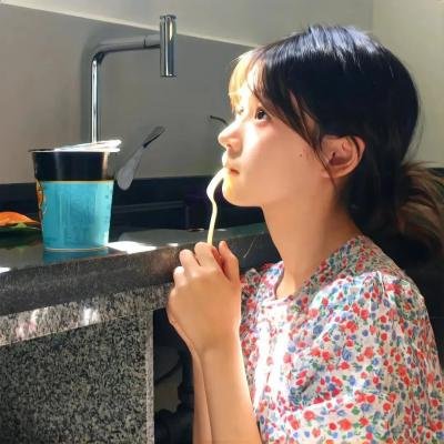 我们全村都不是人